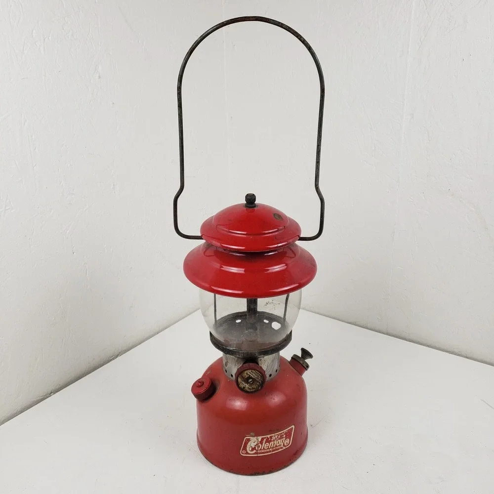 Vintage Coleman 200A Red Lantern Single Mantle Gas Camping Light 10/68